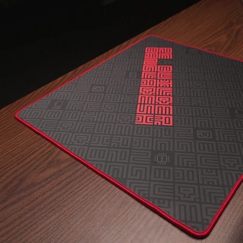 mozaic matrix v2 red stitch on the table