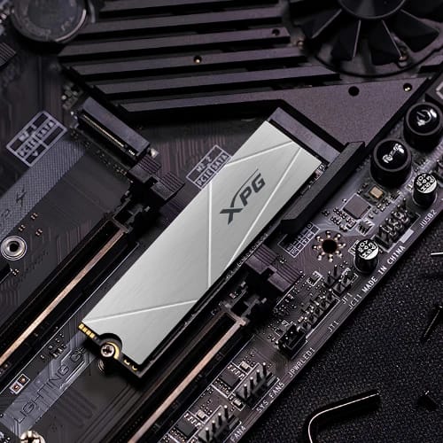 adata xpg gammix s60 512gb pcie gen4 x4 m2 2280 solid state drive installed