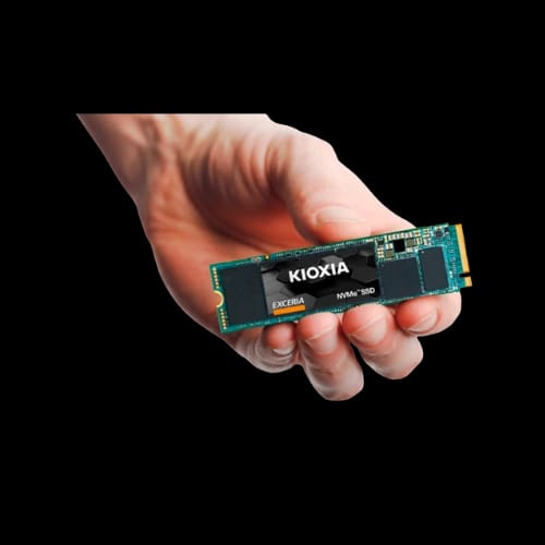 kioxia exceria 500gb nvme m2 ssd in hands