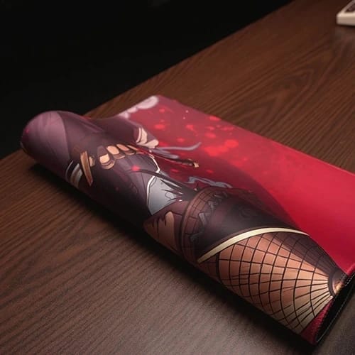 red samurai mouse pad rolled desk mat showing flexible build 2