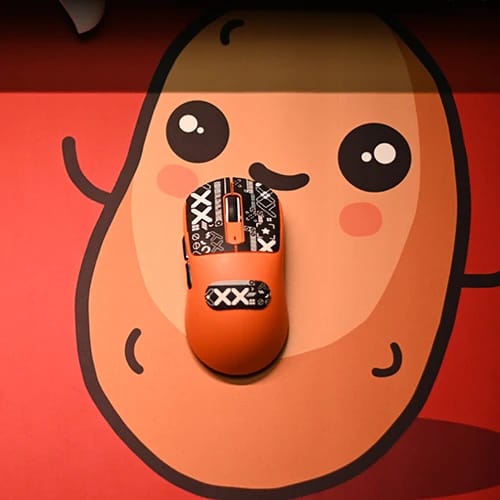 russet potato mouse pad with keyboard and mouse setup