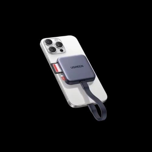 ugreen magflow portable magnetic usb c card readeron phone